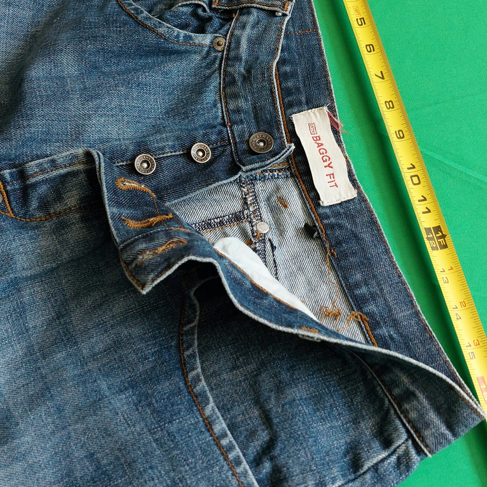 Relaxed Blue Jeans with Subtle Fading
